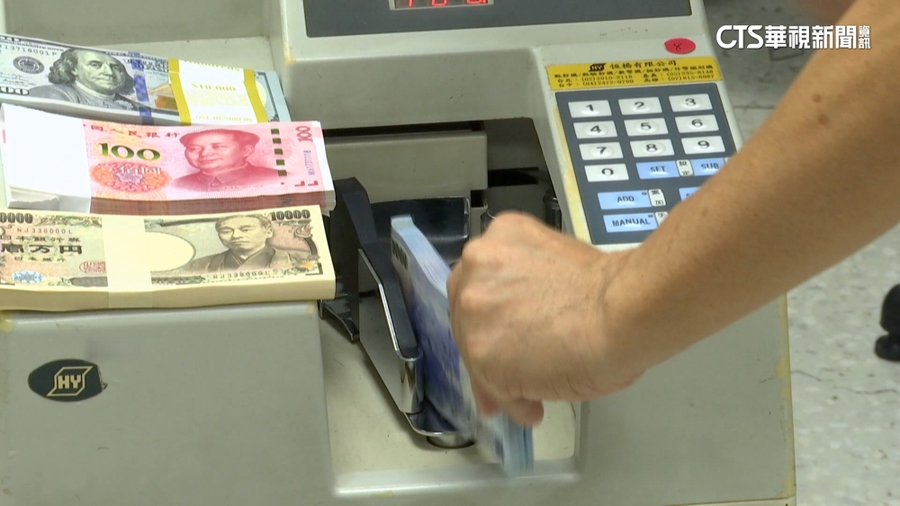 勞保費率明年擬調升至12.5%　逾千萬人受影響