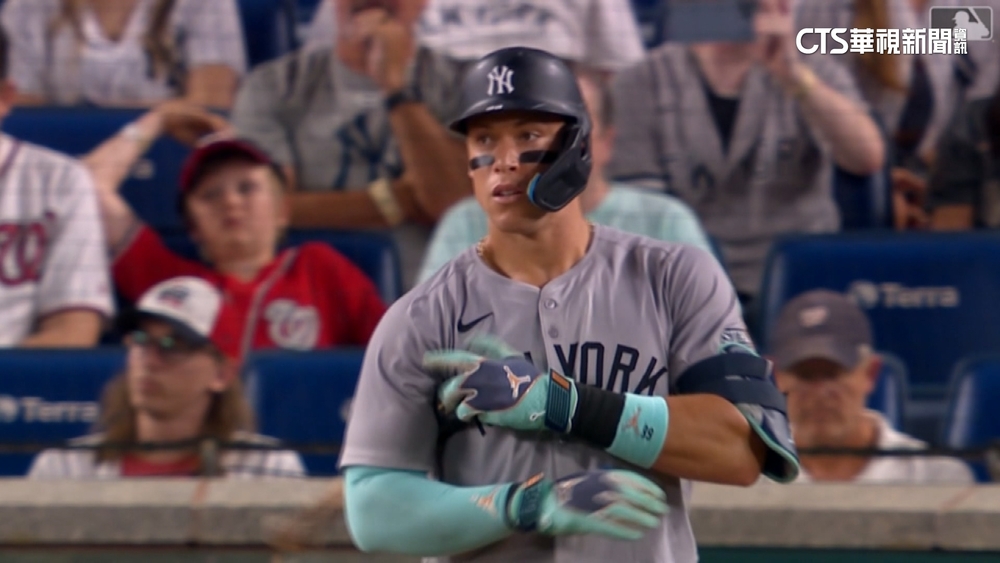 「法官」達成生涯千安　再秀牆邊跳接策動雙殺