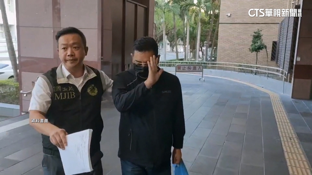 藍委鄭天財辦公室遭搜索　查扣3箱證物.電腦主機