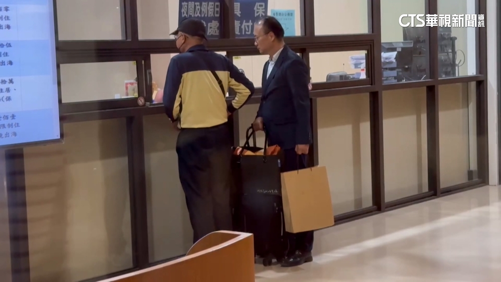 2手提袋.1行李箱！鄭文燦親屬夜籌2800萬引熱議