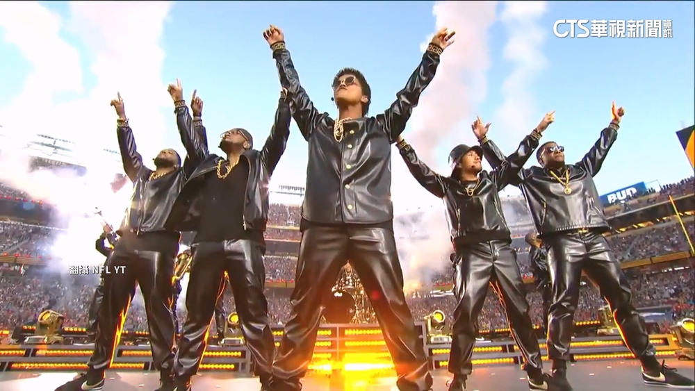 火星人來了！　高雄聽演唱會贈百元券　挑戰16蹲抽好康