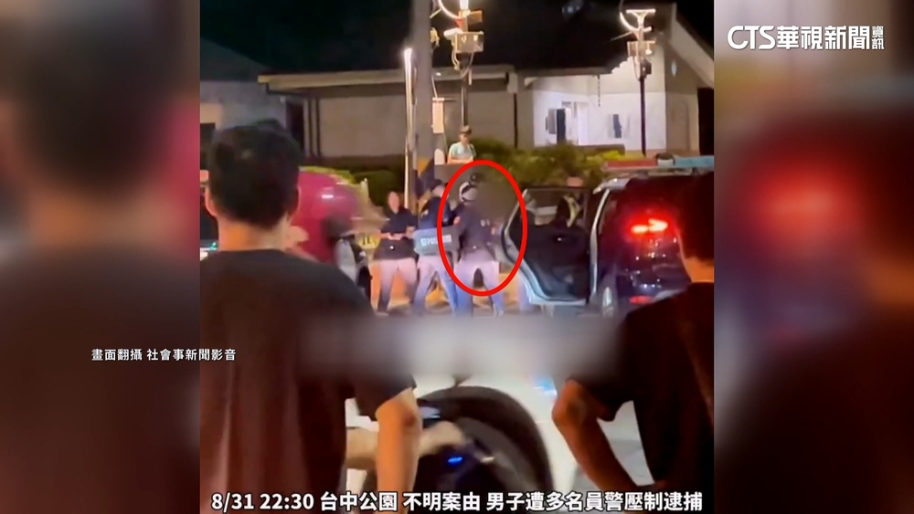 男玩線上遊戲被嗆　怒持利器當街揮舞「尋仇」遭逮