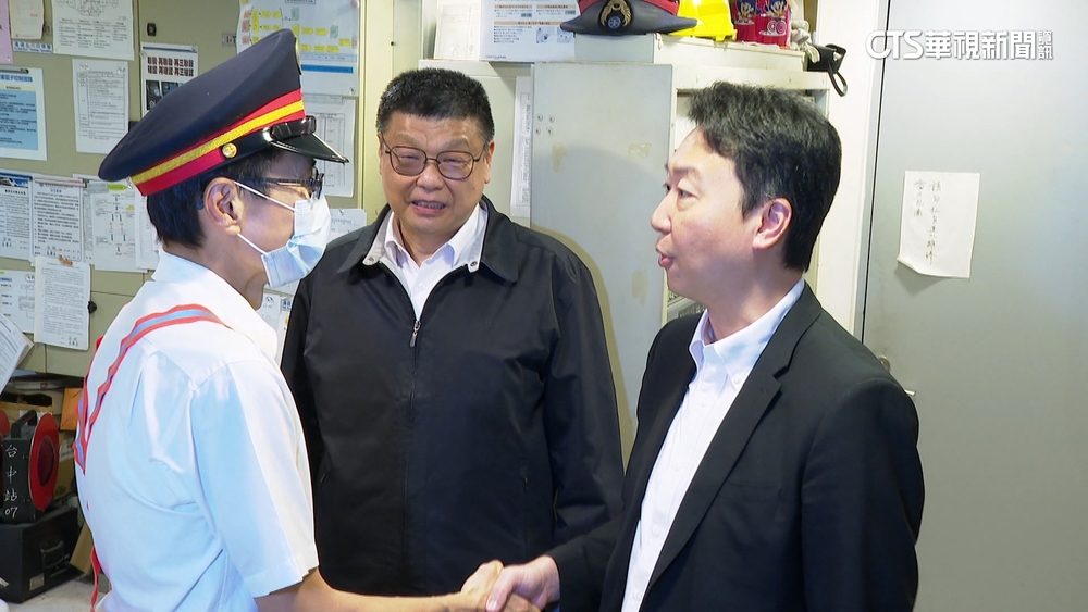 交長陳世凱上任首行程　搭台鐵視察台中車站