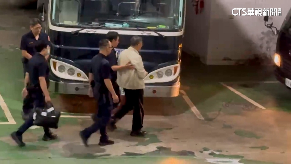 柯文哲遭羈押禁見！　律師臉色凝重　僅點頭「會再抗告」