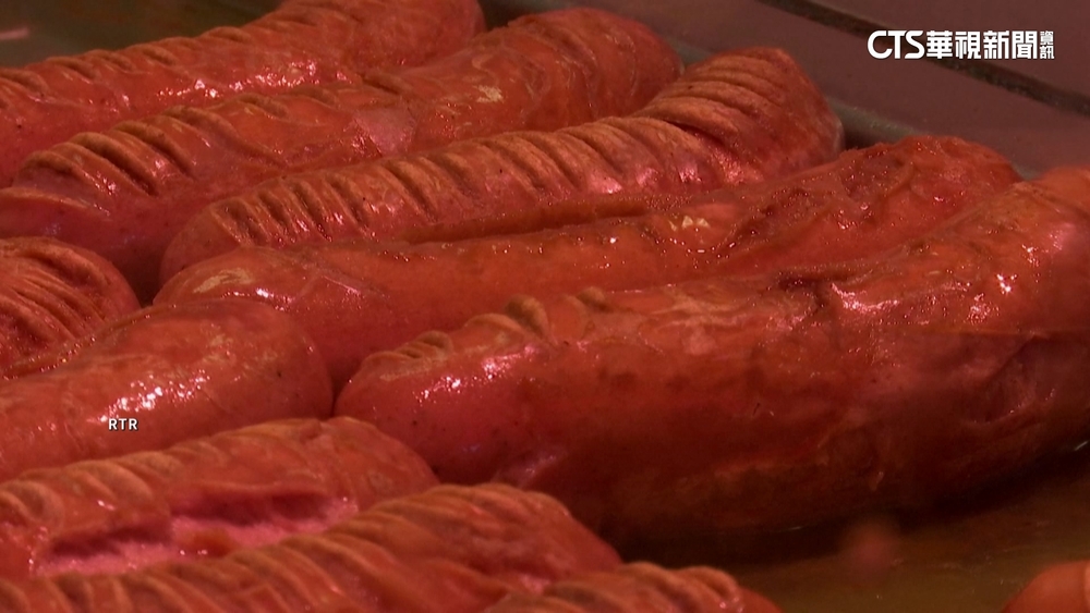 德國人熱愛咖哩香腸　驚人！「1年吃掉8億份」
