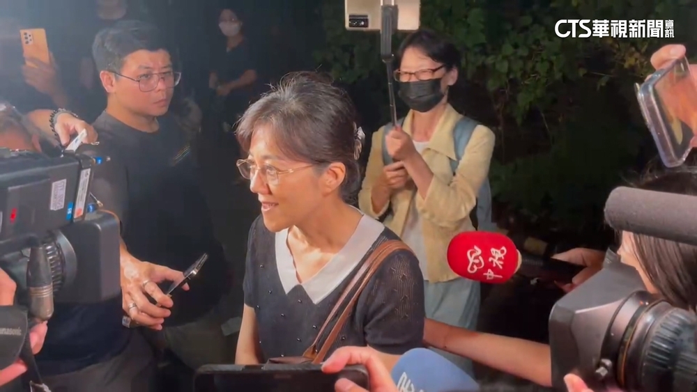 小草自主集結「寧靜革命」　柯美蘭.周榆修現身力挺