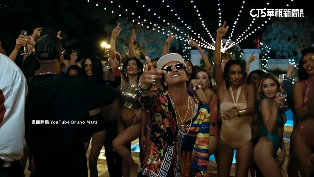 火星人布魯諾.天團Energy高雄開唱！夜市擠爆人潮