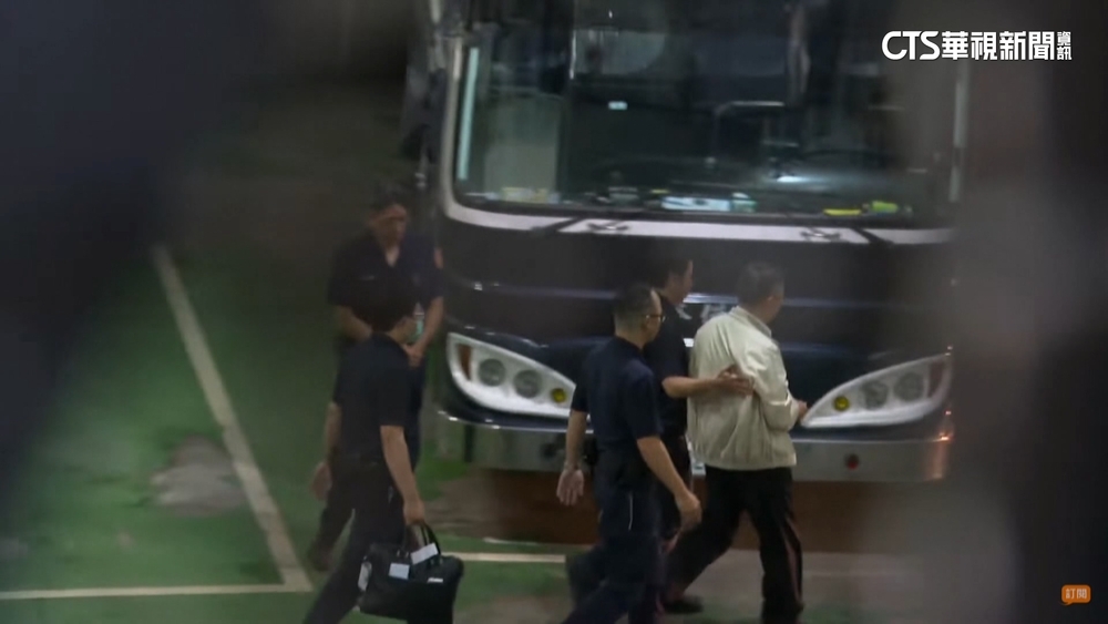 柯文哲拚自由身？　法界：「上層共犯皆押」恐有難度