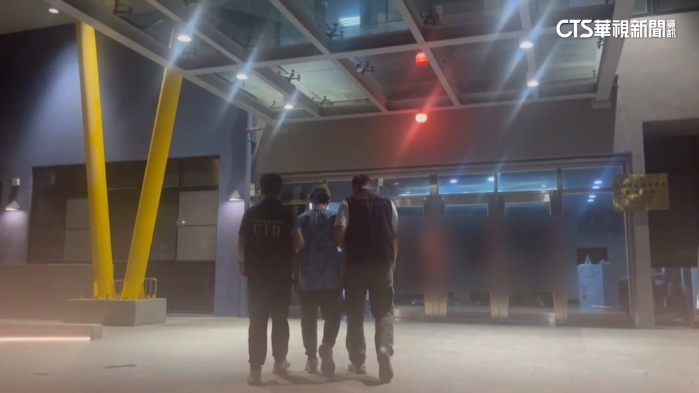 男深夜蛋襲民進黨高雄黨部！　落網確認身分為醫師