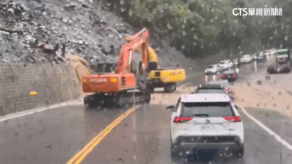 「台9線崇德段」泥流雙向阻斷　台鐵和仁.崇德間封鎖