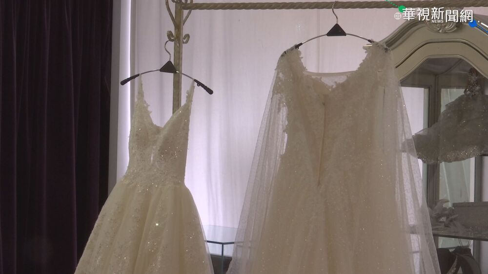 闖最美輕軌「龍貓隧道」拍婚紗　新人遭叭不理引撻伐