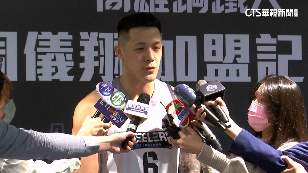 球星周儀翔酒駕拒測挨罰18萬　呂政儒也在車上