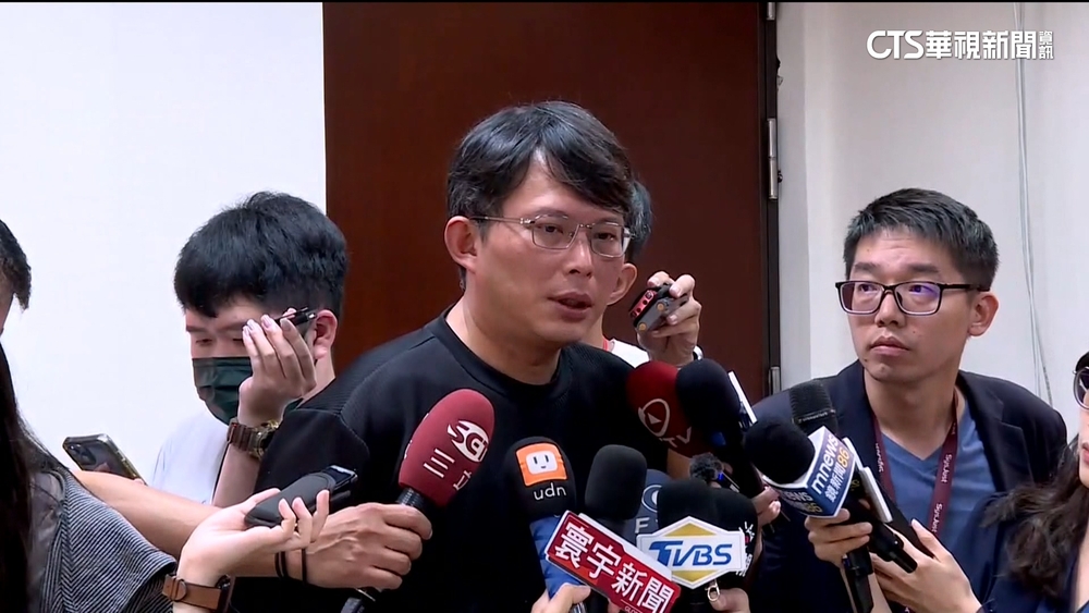 傳幕後主導「柯不抗告」？　黃國昌：沒根據的報導