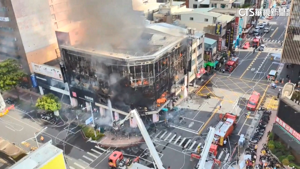 高雄婚紗名店驚傳大火！6千件禮服燒毀　損失金額恐破2億