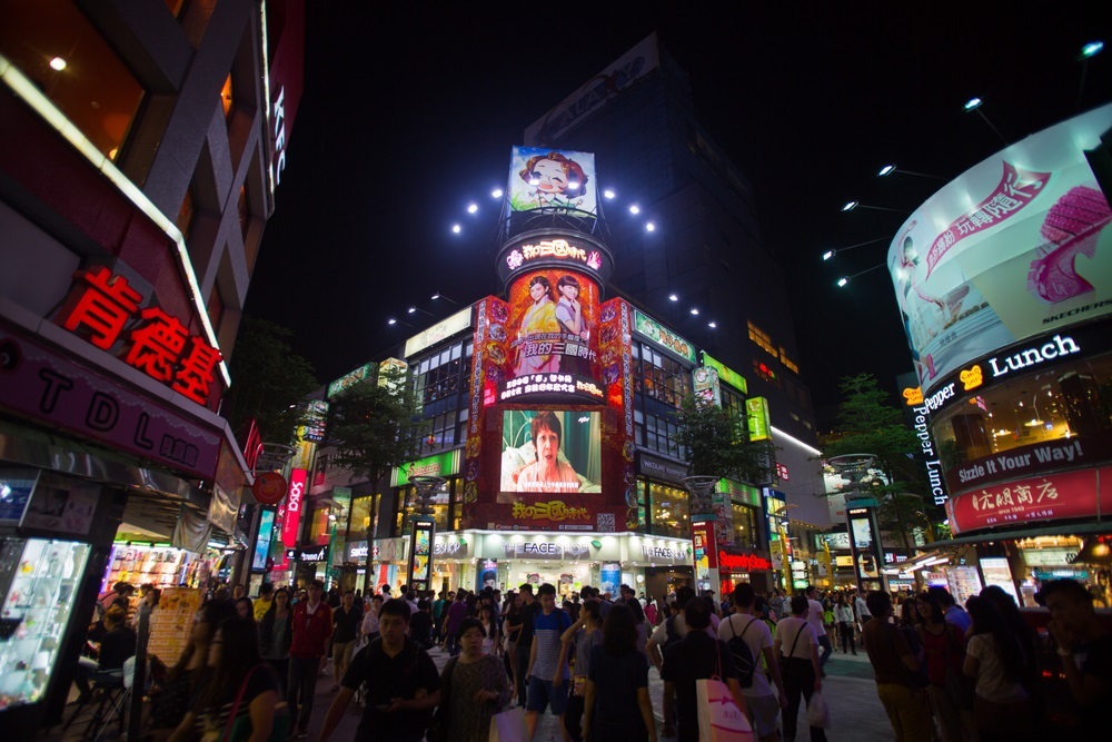 西門町街頭藝人新規9/16上路 晚間9點後禁用音箱、麥克風