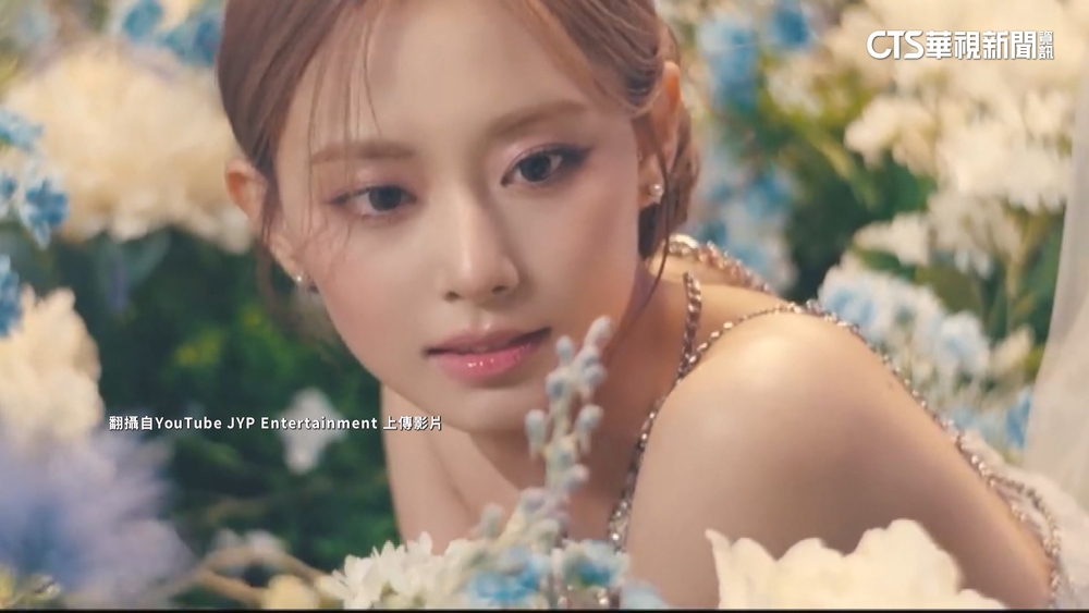 周子瑜遭酸「沒實力」　全開麥唱現場驚艷全網