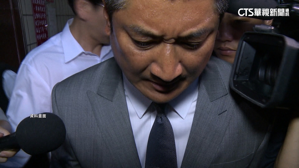 中信國寶弊案辜仲諒無罪確定　朱國榮判16年通緝中