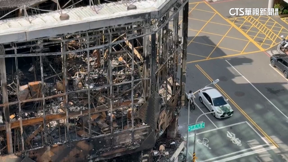 高雄婚紗店大火燒出問題　工務局證實列管中違建