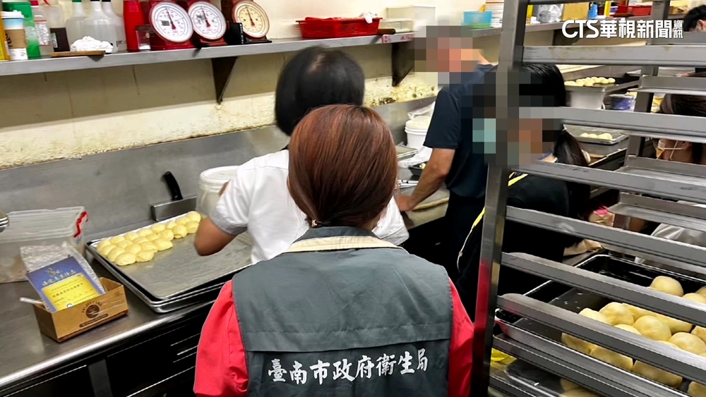 知名麵包店被爆存過期原物料　業者喊冤「非黑心店家」
