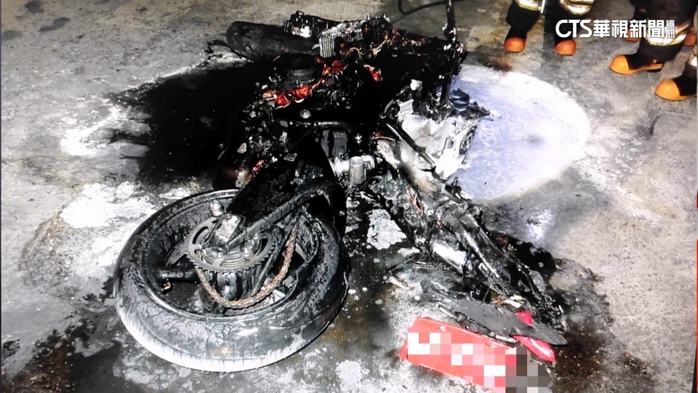 酒駕撞飛重機騎士！　男肇逃躲娃娃機店遭警揪出