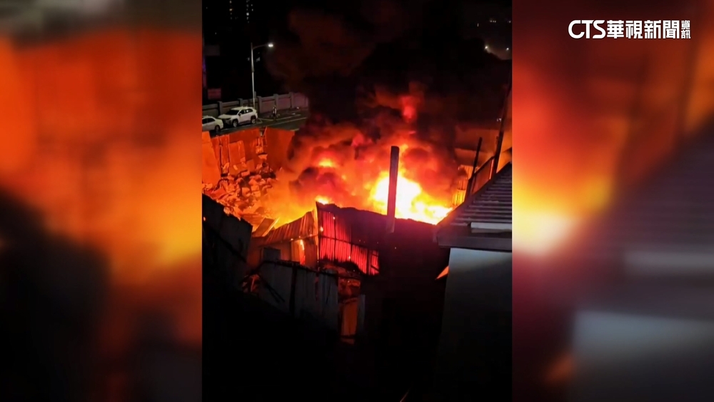 回收場大火爆已第3次　鄰戶拿蓮蓬頭噴水自救