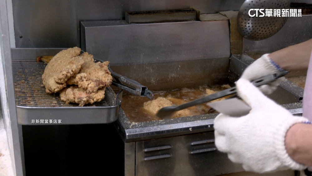 80元雞排薄如紙惹議　店家：手工製　虛心接受批評