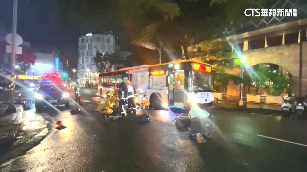 台中公車撞死女大生　肇事司機今赴死者靈堂下跪道歉