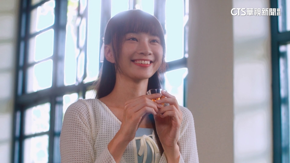 合體「PS女孩」高曼容拍片　許淑華炒茶宣傳茶博