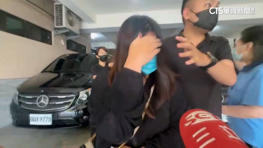 遭棄屍男嬰相驗追死因　生母現身殯儀館低頭快閃