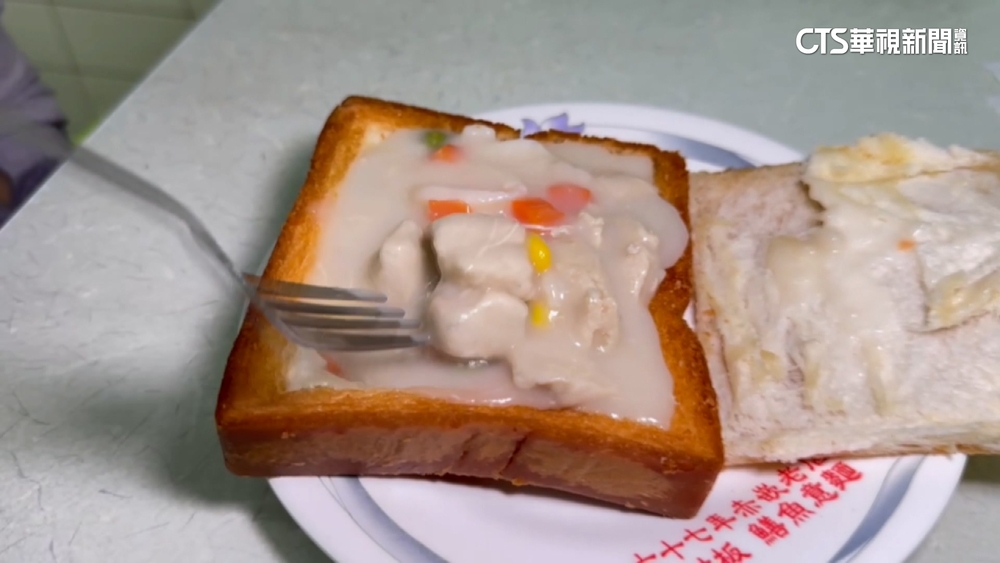 魚夫PO文引爆網熱議　美食論戰台南「棺材板」