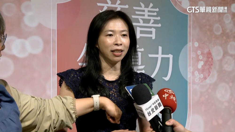 匯聚NPO成功經驗　粘曉菁出書盼帶動慈善助人