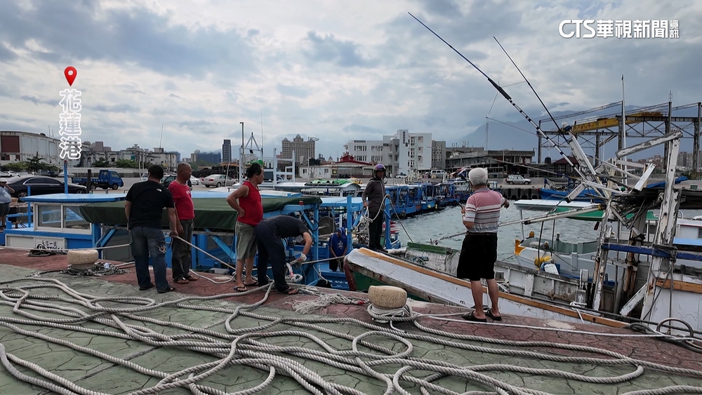 「山陀兒」逼近台灣！　花蓮固定漁船.基隆架防水閘