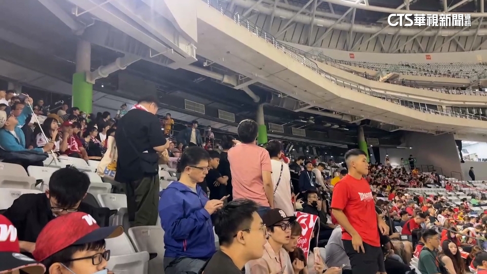 大巨蛋啟用至少「漏水16次」！　蔣萬安：10/4前改善