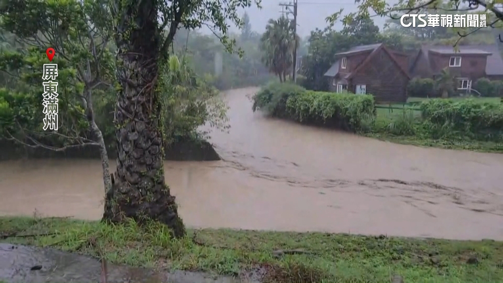 山陀兒挾暴雨　滿州知名渡假村路面成泥流