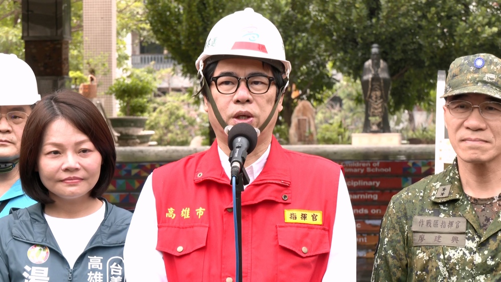 高雄路樹倒塌「10年來最嚴重」　陳其邁：今搶通主要道路 3天內恢復市容