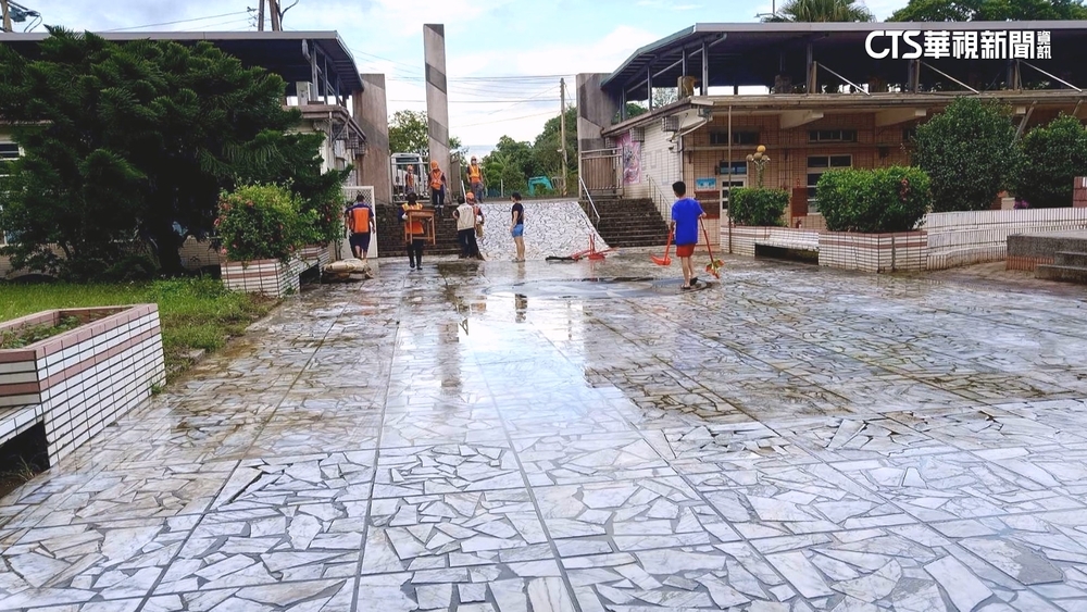 大雨炸北海岸！萬里金山各校清理完成　週一正常上課