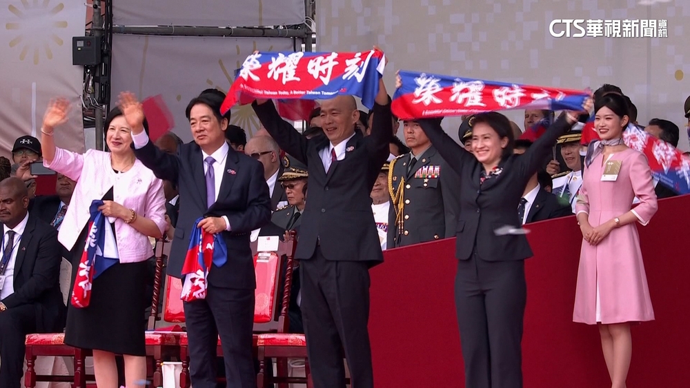 國慶賴韓同台「中間隔夫人」　韓致詞提中華民國21次