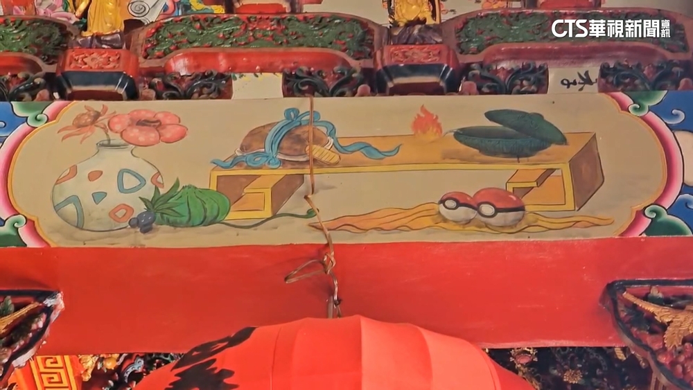桃園百年老廟修繕創新！　人氣「寶可夢」彩繪入殿