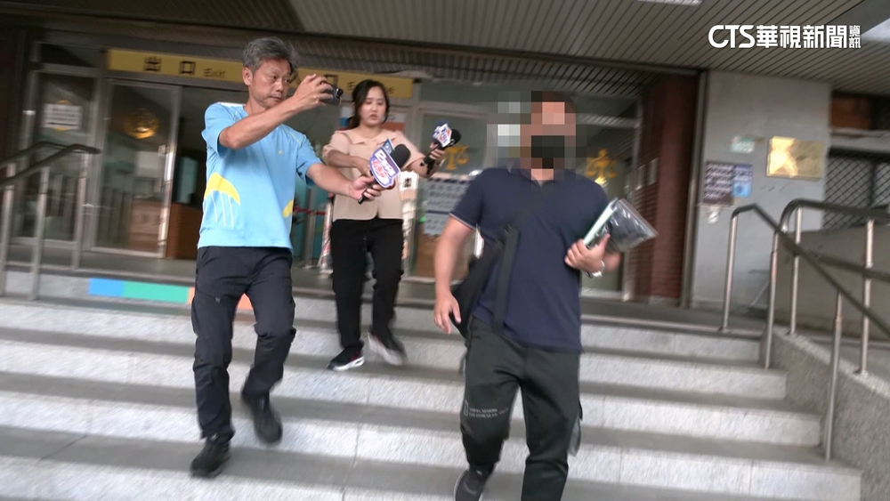 少年開車衝撞奪3命　父親鞠躬道歉：「不會教小孩」