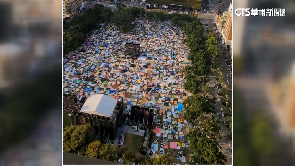 爵士節野餐墊卡位如拼布　「公開親密.垃圾滿地」亂象多