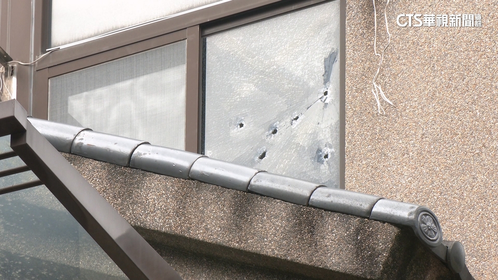 內湖近億豪宅遭連開6槍！　　尋獲鉛彈　疑用空氣槍犯案