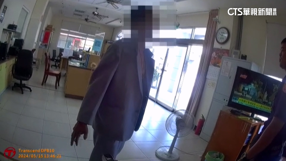 不滿酒駕遭取締　男持雙刀闖警所　判6月遭疑判刑太輕