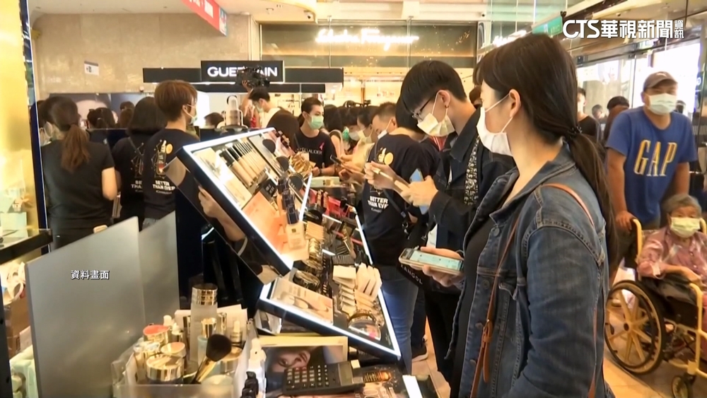 社區型百貨出頭天！疫後逆勢成長　專家：就像逛超市