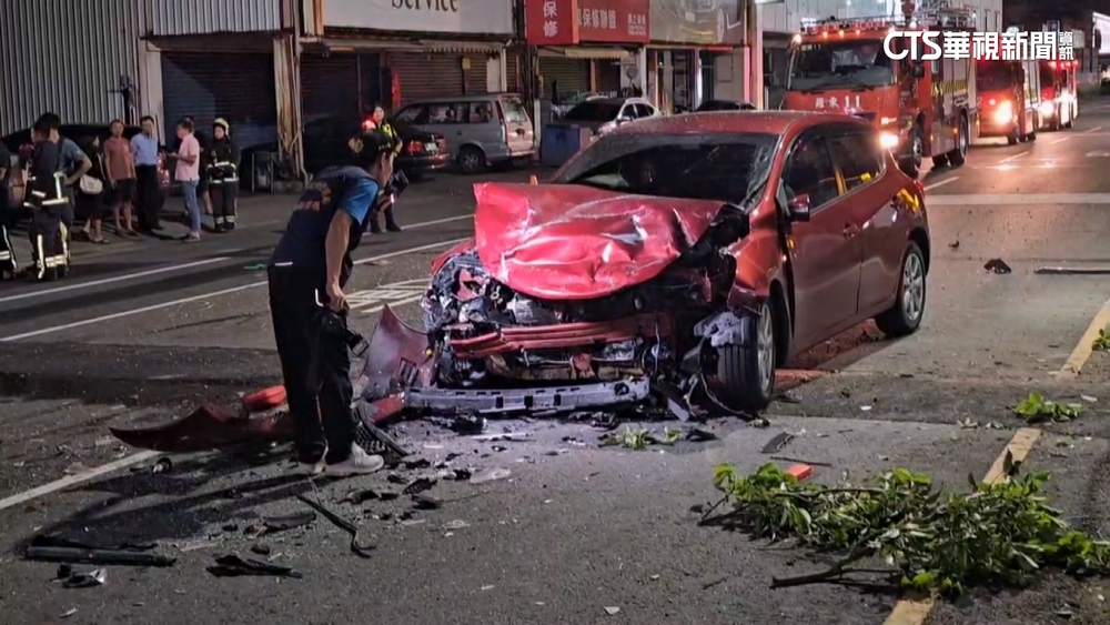 宜蘭驚悚「飛越分隔島」　過彎失控撞對向1死4傷