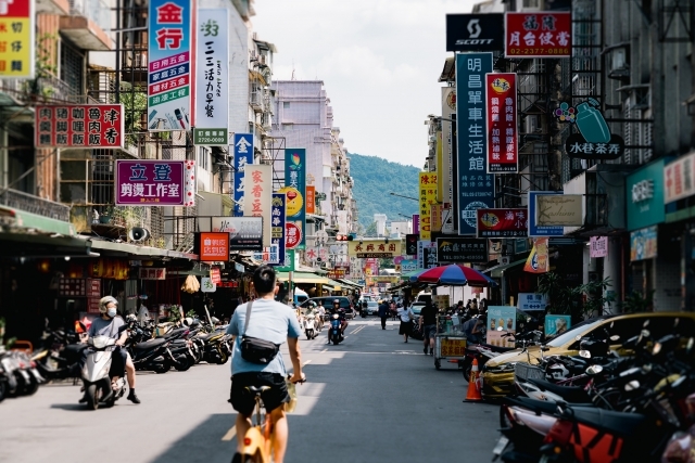10月消費者信心指數略降 投資股票時機唯一上升 買房降最多