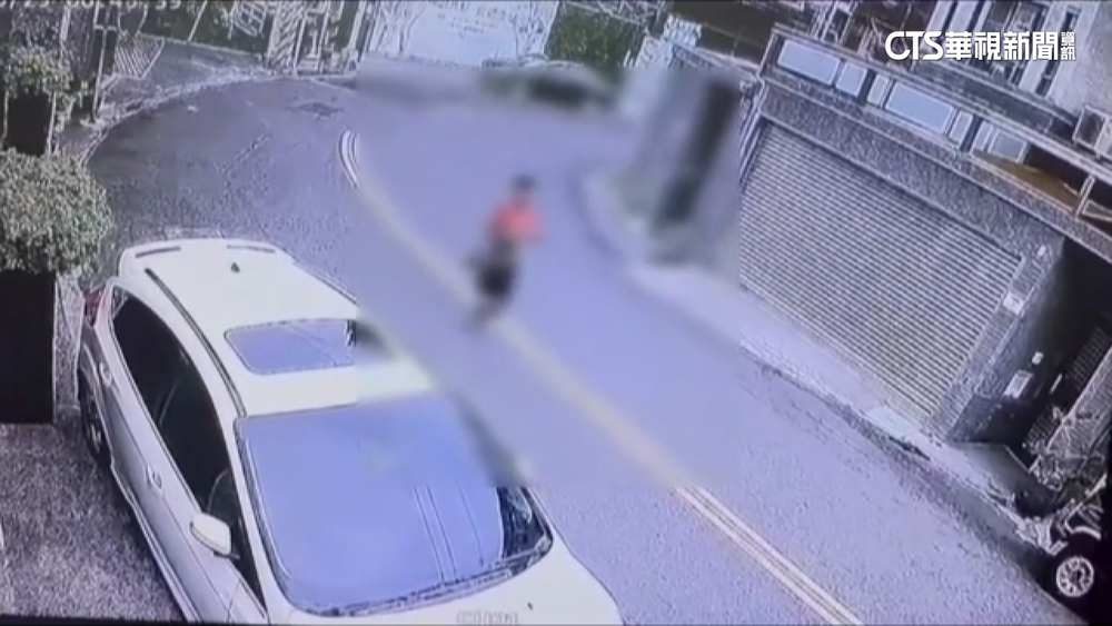 疑金錢糾紛！父載孩上學家門口遇刺　凶嫌7小時落網