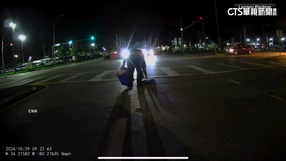 美大選提前投票票匭掉落路中央　當局：人為疏失