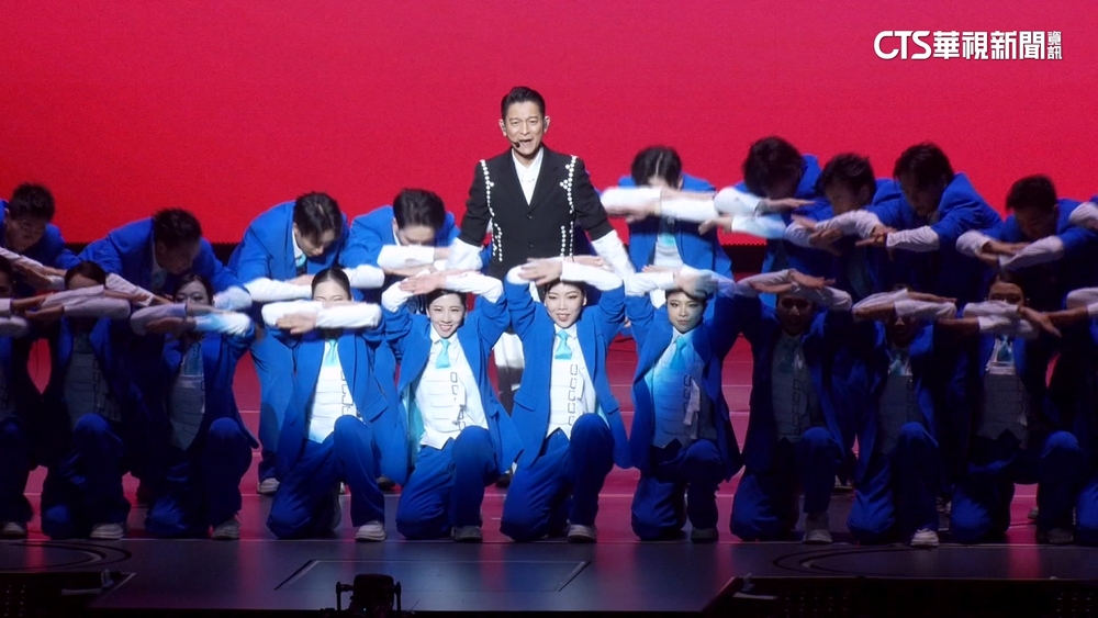 等了11年終於等到今天！　劉德華開唱撩粉：想死你了