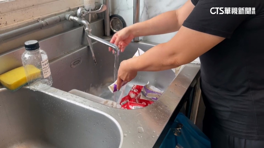 康芮狂風襲木柵貓空　餐廳受創.30年涼亭吹垮