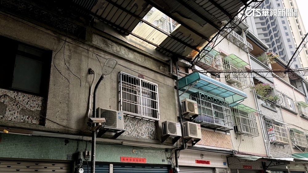 高雄工人維修遮雨棚　疑失足3樓墜落送醫